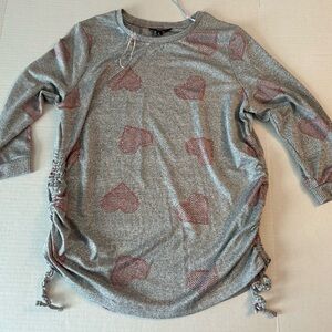 Cozy Gray Live and Lace Heart Print Women's Sweater 3/4 ruched sleeves size L